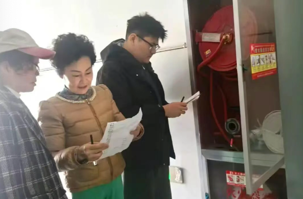 我校开展开学前校园安全大检查